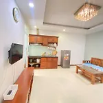 Airport Apartment Ls