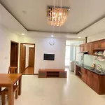 Airport Apartment Ls